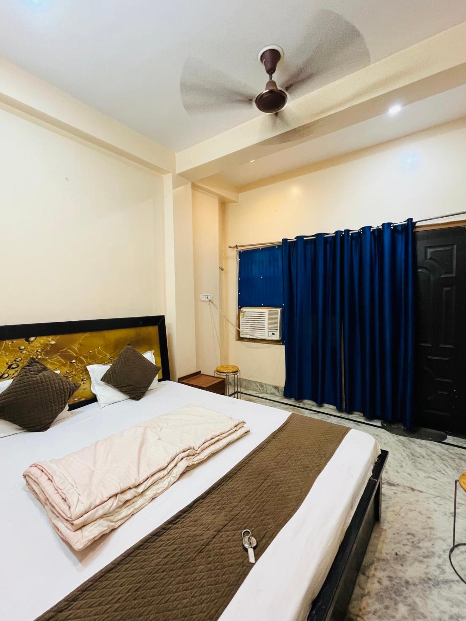 The Kashi Dham P Guest House - Varanasi — Photos 2